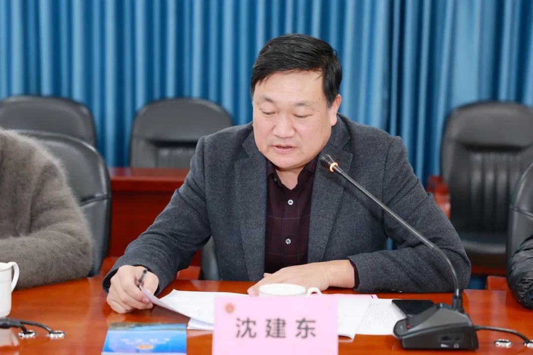 多图左右滑动图片内容公众号素材模板1.jpg